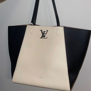 Louis Vuitton Purse